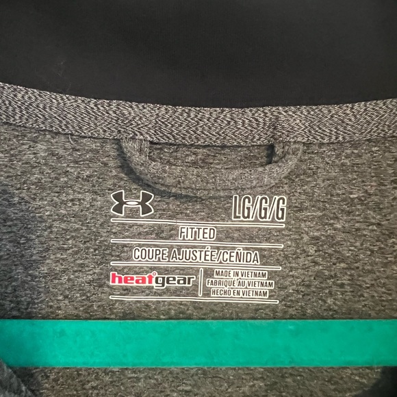 NWOT Under Armour Heat Gear Lg 1/2 zip pullover - Picture 3 of 3